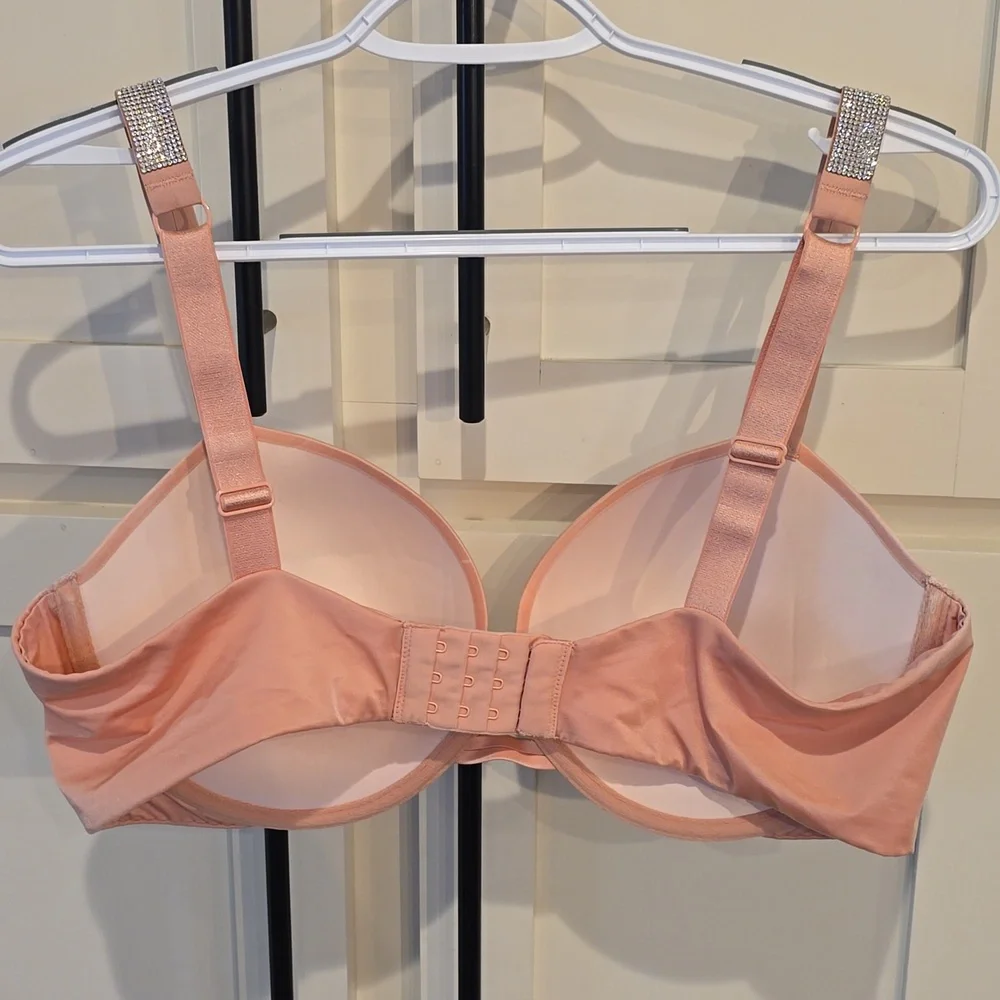 Victoria's Secret Underwire Very Sexy Push-Up Bra with Embellished Straps - Picture 4 of 11
